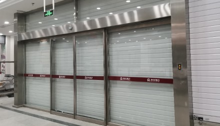 保定某醫院快速門安裝應用